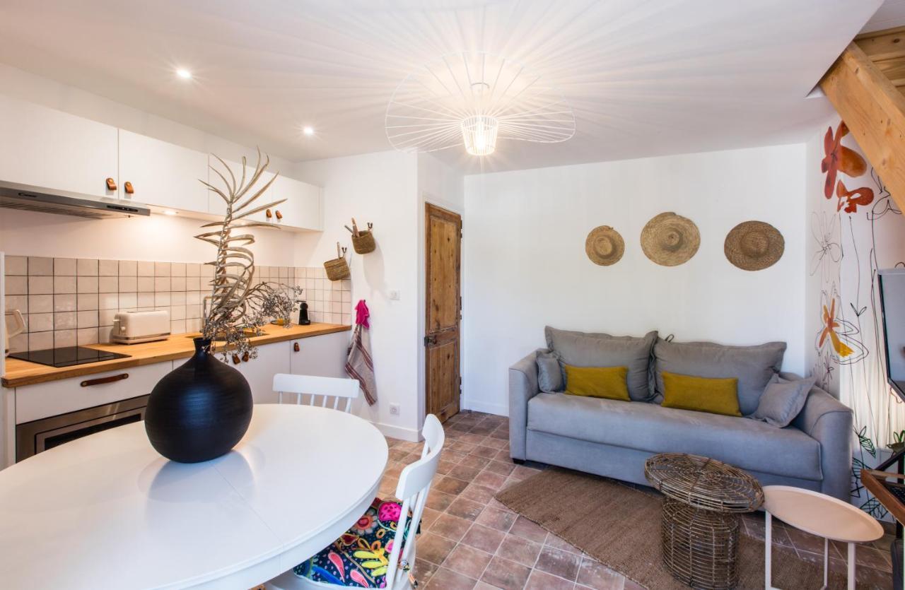 Les Apparts De Charly-Superbe Duplex Dans Un Hotel Particulier, Parking Prive Gratuit Λα Ροσέλ Εξωτερικό φωτογραφία